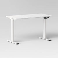 
              Loring Manual Height Adjustable Standing Desk White - Threshold
( 120 x 60 x 72.8 - 122.8 cm)
            